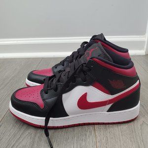 7Y/8.5 Women’s Jordan 1 Mid (Black, Red, White)